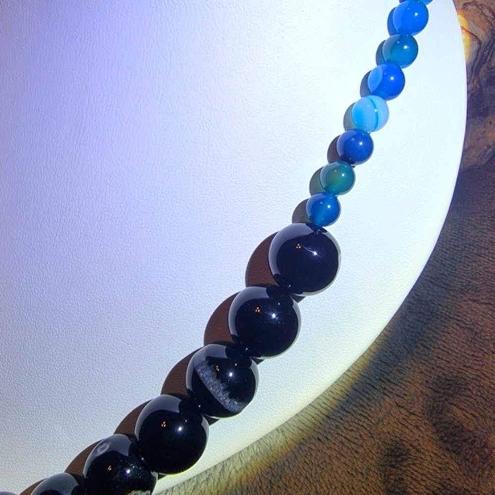 Round 993 Cts Natural Blue Onyx Black Agate Beaded Natural Gemstone Necklace - Picture 6 of 11